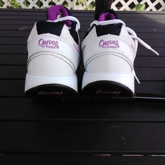 NWOT-Curves sneaker For Women - Picture 6 of 8